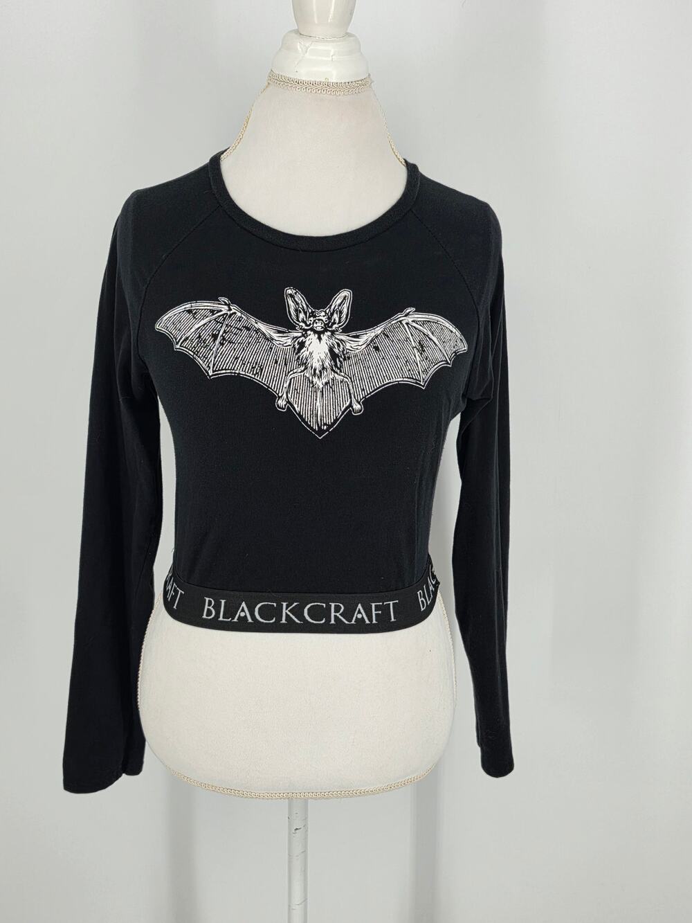 BlackCraft Womens Size XL Cropped Long Sleeve Shirt Black Bat Graphic Goth